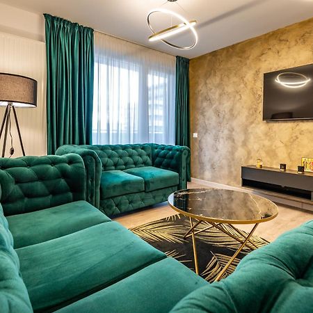 Carpatilor Apart Hotel Braşov Extérieur photo